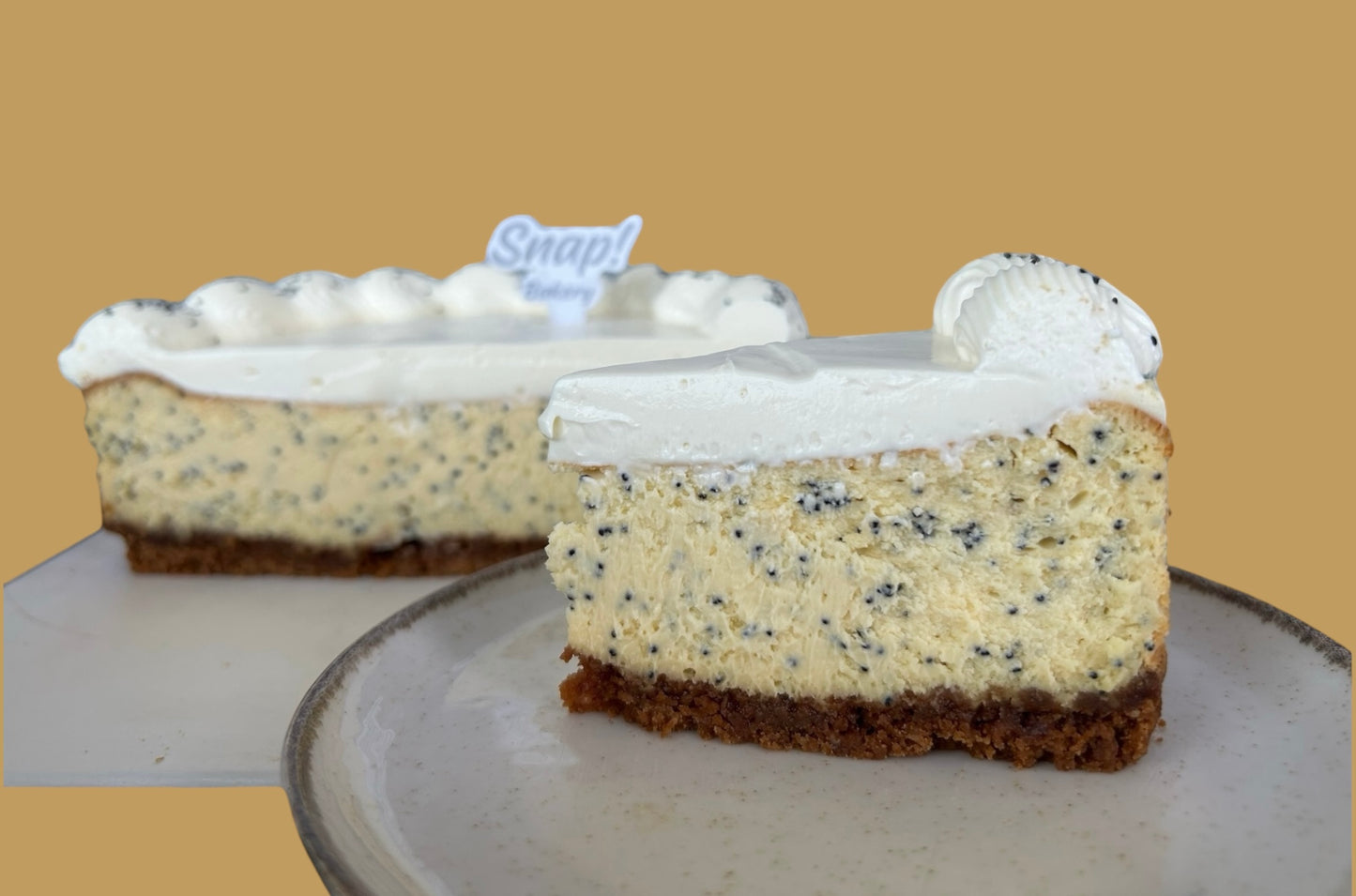 New York Cheesecake with Poppyseed