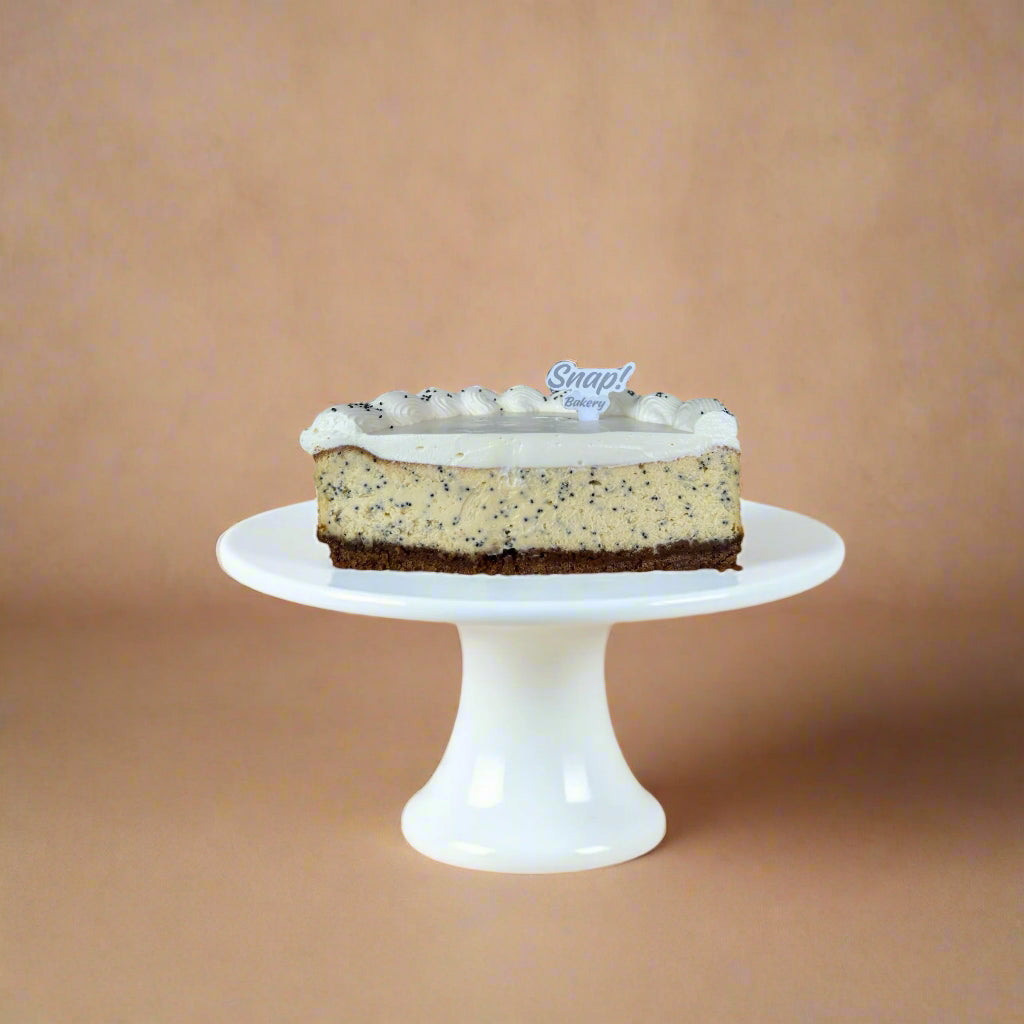 New York Cheesecake with Poppyseed