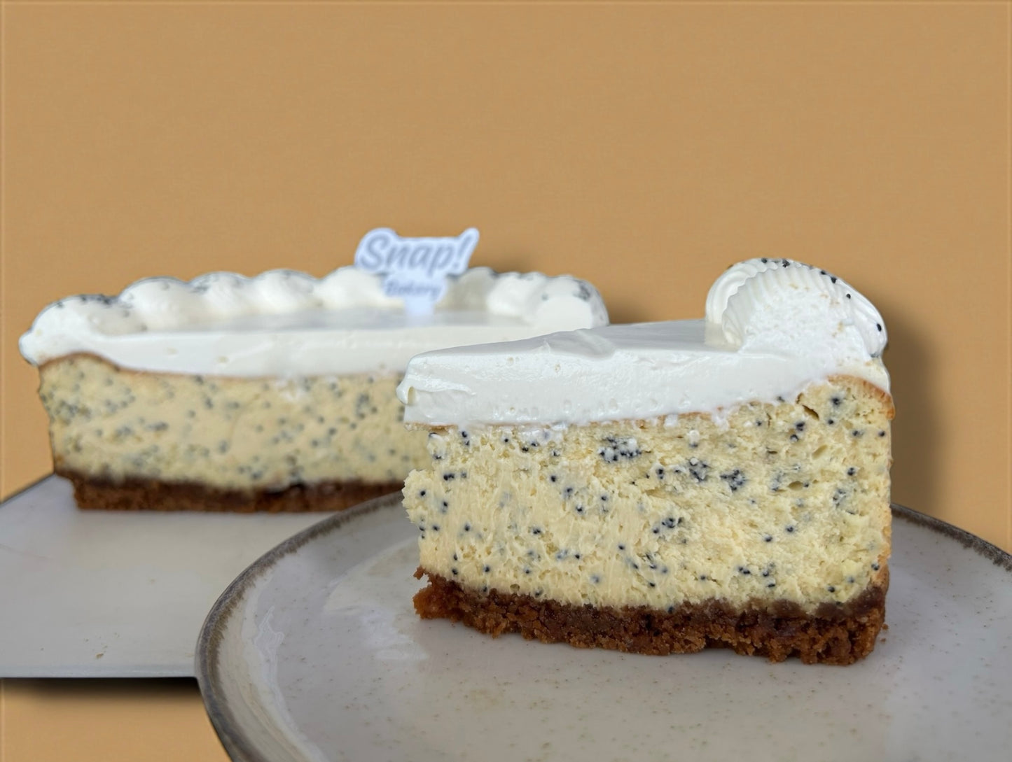 New York Cheesecake with Poppyseed