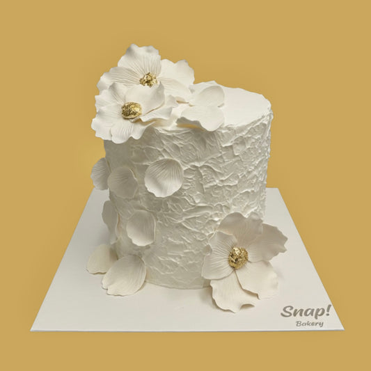 Luxury White Floral Cake
